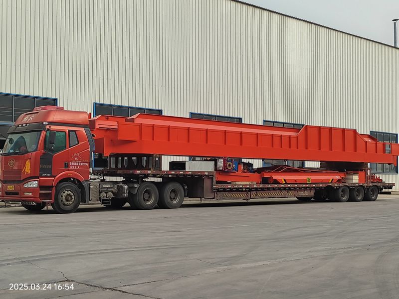 通用橋式起重機(jī) QDXX32/5t—19.5m 電動(dòng)單梁橋式起重機(jī) 2臺(tái) LD10t—16.5m 制作完成，發(fā)往河北石家莊交付客戶(hù)使用。